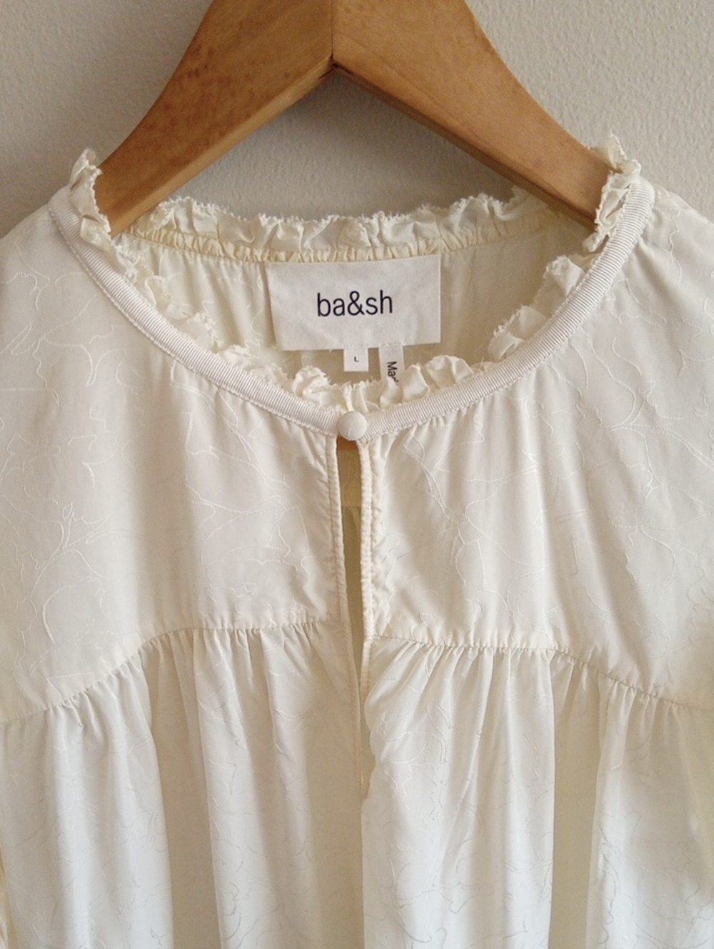 ba&sh Ivory Ruffle Trim Keyhole Solstice Blouse Size Large